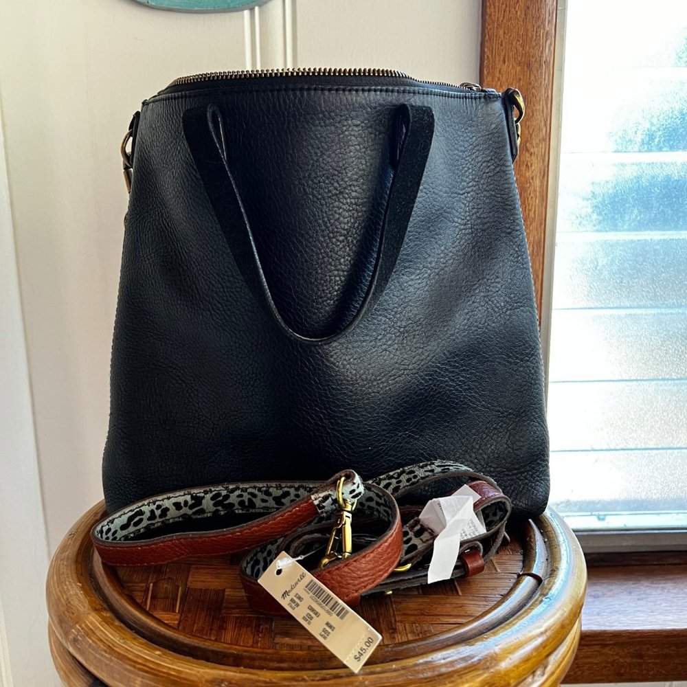 Madewell Transport Crossbody with Extra Print Strap. Black.